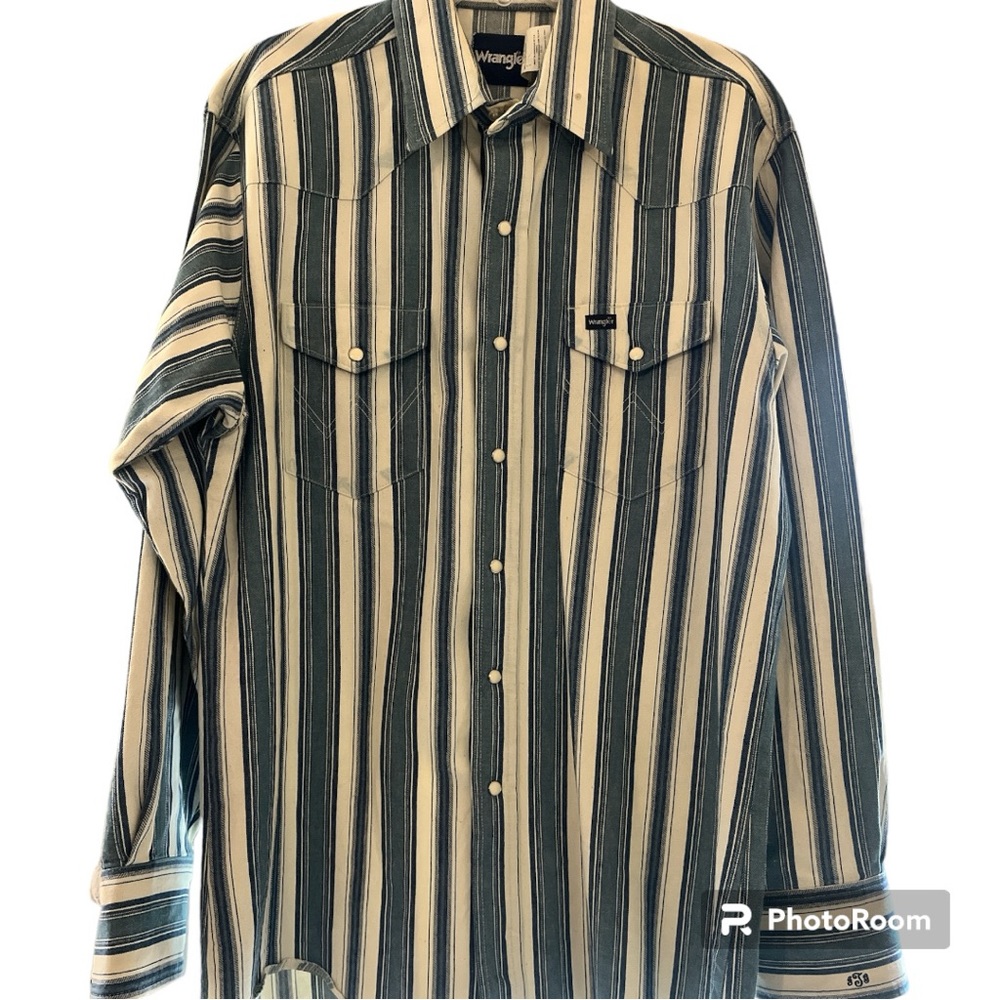 Vintage Wrangler Pearl Snap button Dress Shirt